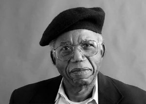 Ko nga pukapuka a Chinua Achebe